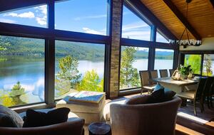 Lake Otter Lodge - Luxury Rocky Mountain Lake House - Grand Lake, Colorado