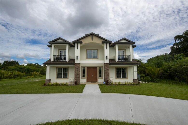 Gator Manor | A Private Estate Retreat Near Orlando - Oviedo, Florida