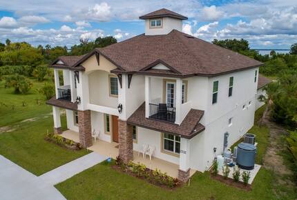 Gator Manor | A Private Estate Retreat Near Orlando - Oviedo, Florida