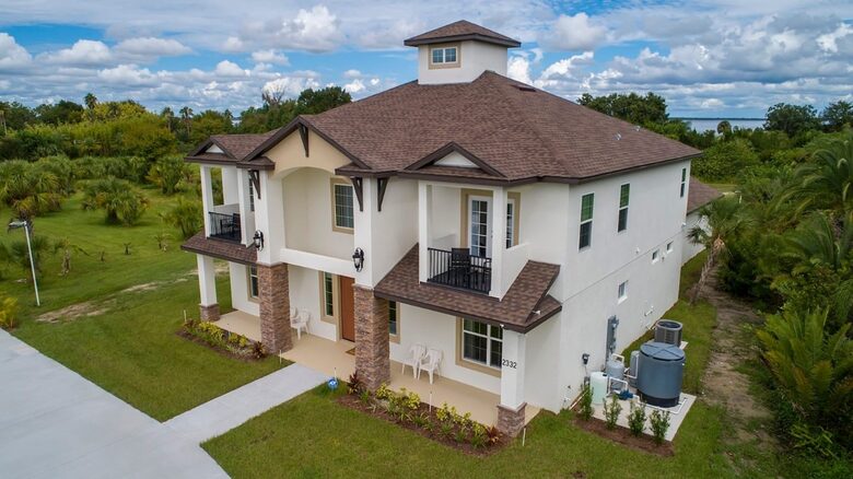 Gator Manor | A Private Estate Retreat Near Orlando - Oviedo, Florida