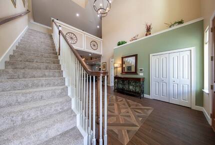 Gator Manor | A Private Estate Retreat Near Orlando - Oviedo, Florida
