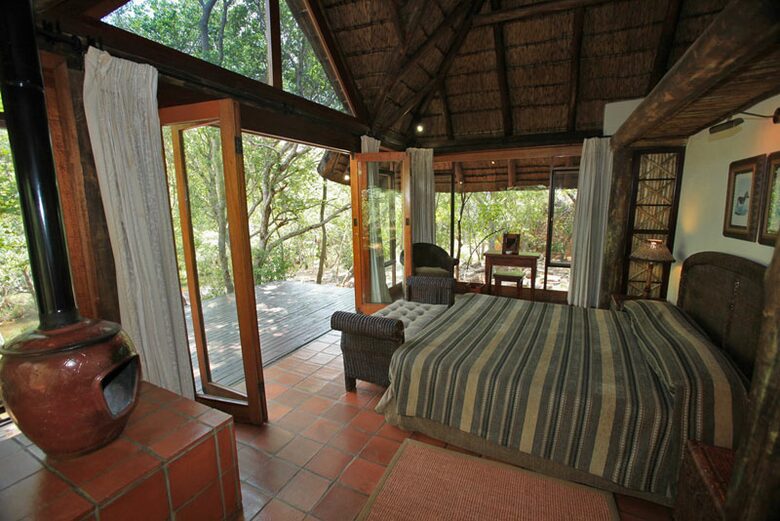 Big Five Game Lodge Tsheshepe - Vaalwater, South Africa
