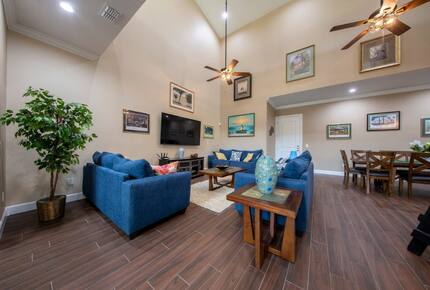Gator Manor | A Private Estate Retreat Near Orlando - Oviedo, Florida