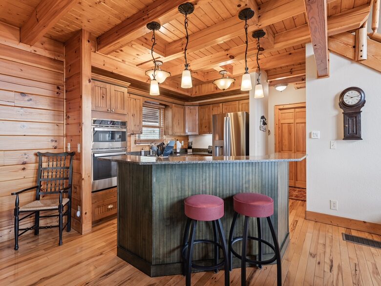 Island and Kitchen