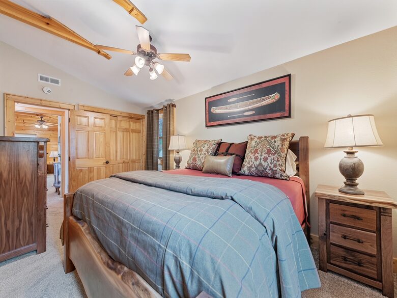Upstairs King Bedroom
