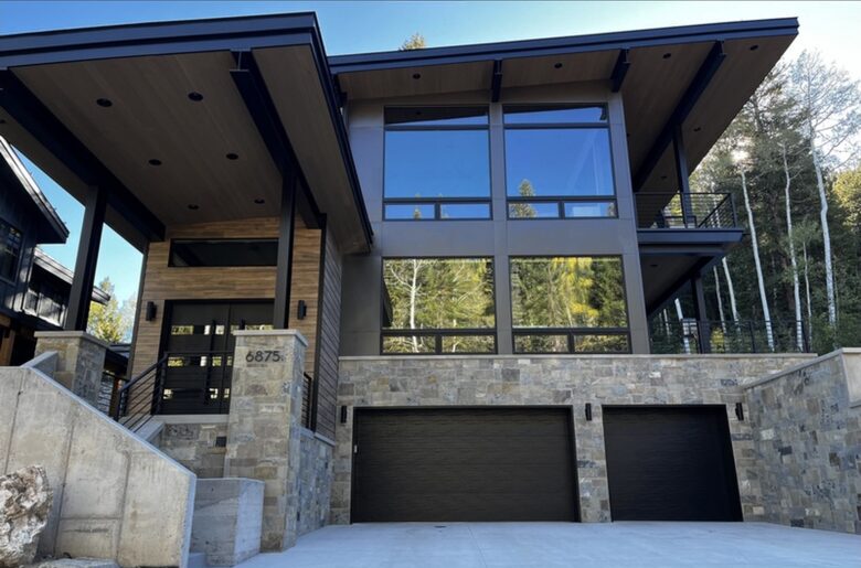 A Modern Ski-In/Ski-Out Sanctuary - Brighton, Utah