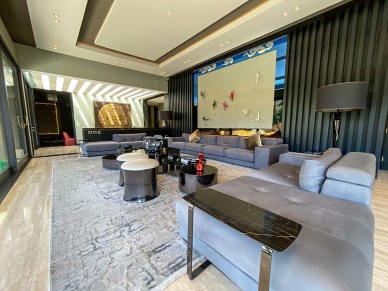 Elegant Designer Estate in Exclusive Lo Barnechea - Lo Barnechea, Chile