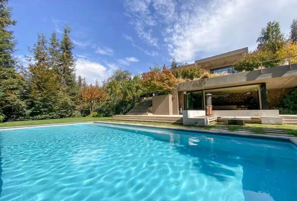 Elegant Designer Estate in Exclusive Lo Barnechea - Lo Barnechea, Chile