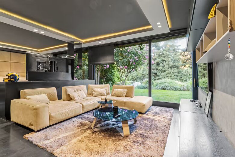 Elegant Designer Estate in Exclusive Lo Barnechea - Lo Barnechea, Chile