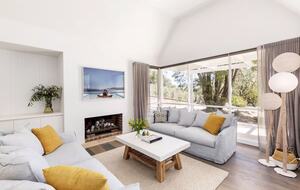 Blairgowrie Coastal Retreat | Light-Filled Sanctuary Near the Dunes - Blairgowrie, Australia