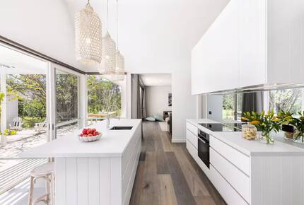 Blairgowrie Coastal Retreat | Light-Filled Sanctuary Near the Dunes - Blairgowrie, Australia