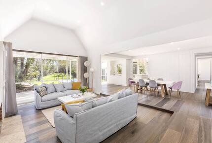 Blairgowrie Coastal Retreat | Light-Filled Sanctuary Near the Dunes - Blairgowrie, Australia