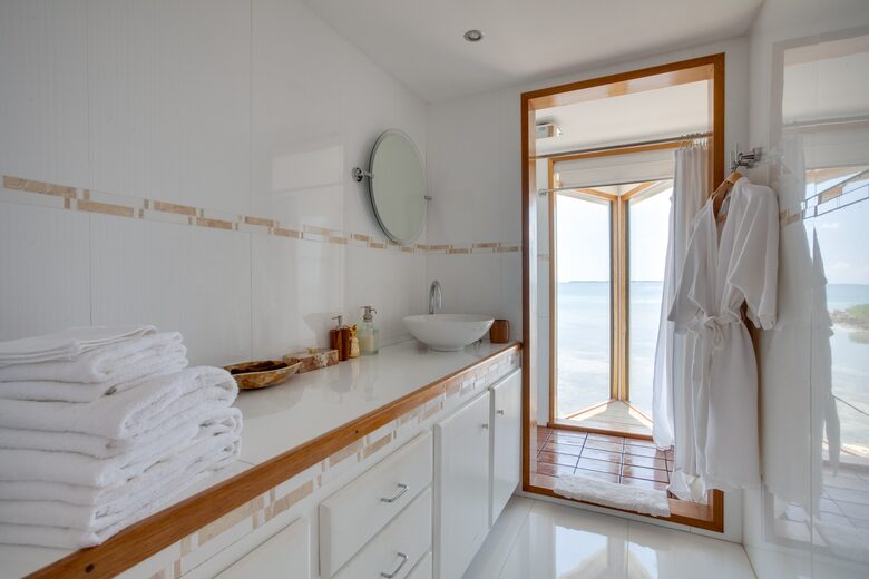 Royal Belize Private Island - Ragged Caye, Belize