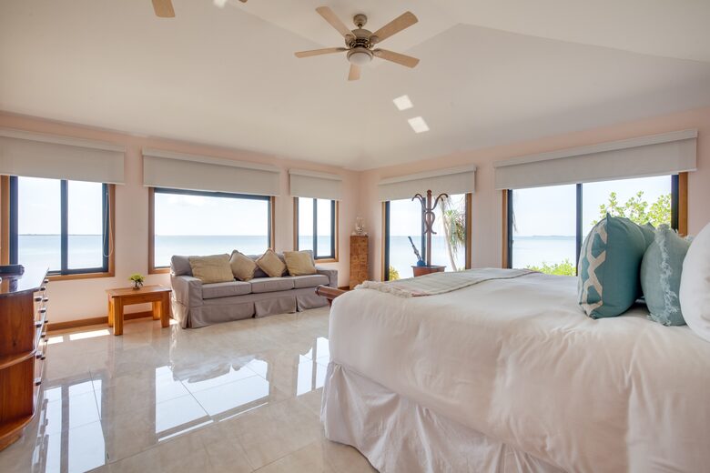 Royal Belize Private Island - Ragged Caye, Belize