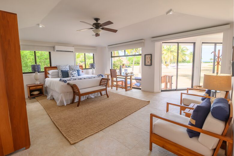 Royal Belize Private Island - Ragged Caye, Belize