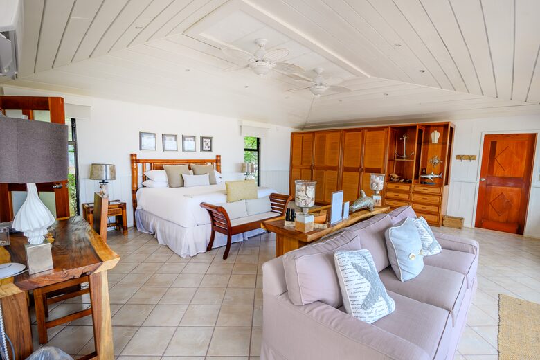 Royal Belize Private Island - Ragged Caye, Belize
