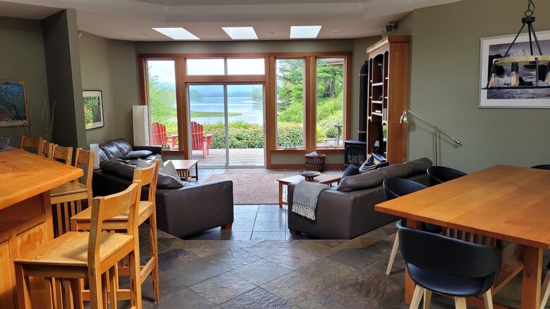 Jensen’s Bay Retreat | Nature, Comfort, and Coastal Charm - Tofino, Canada