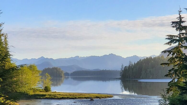Jensen’s Bay Retreat | Nature, Comfort, and Coastal Charm - Tofino, Canada