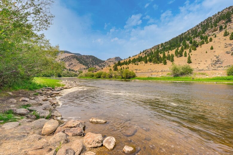 Peaceful Montana Getaway on the Famous Big Hole River - Butte, Montana
