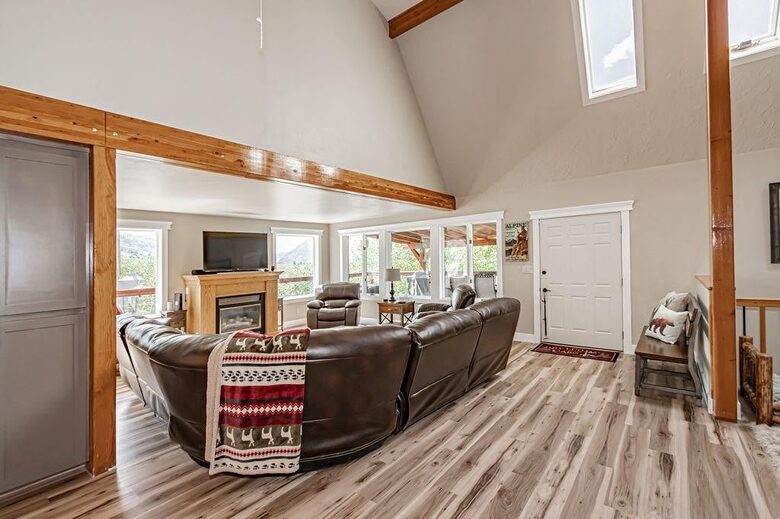 Expansive Mountain Retreat Near Palisades & Jackson Hole - Irwin, Idaho