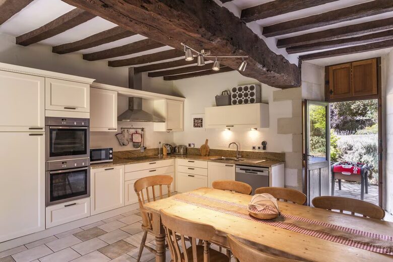 Manoir Coteaux - Doué-la-Fontaine, France
