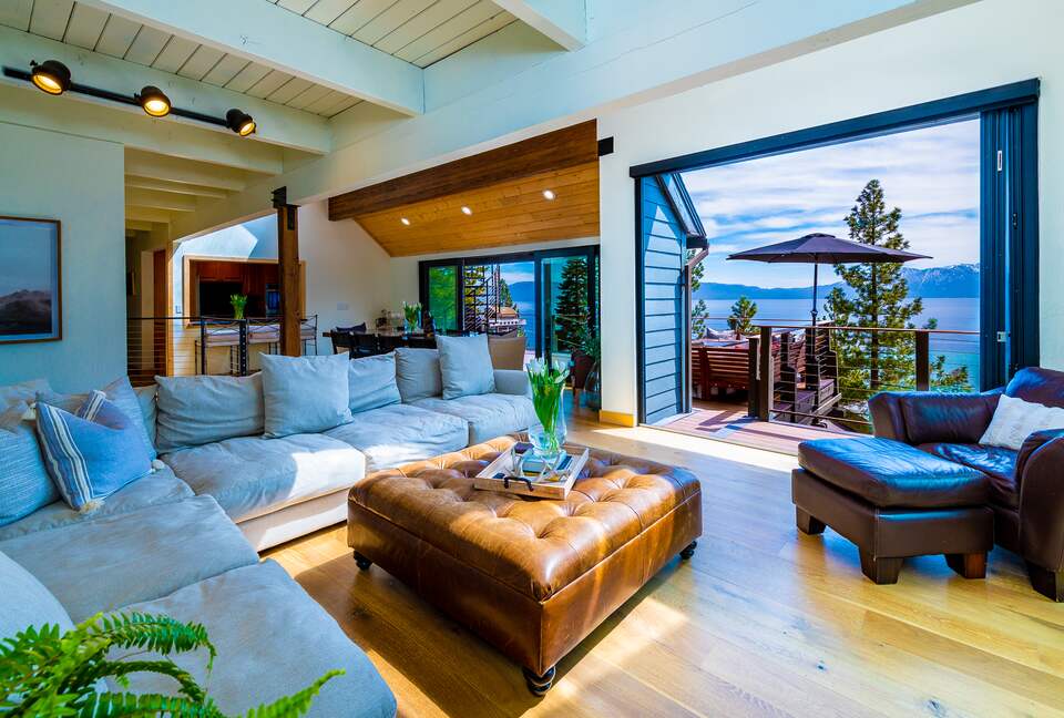 Lakeside Elegance in Tahoe Pines - Tahoma, California