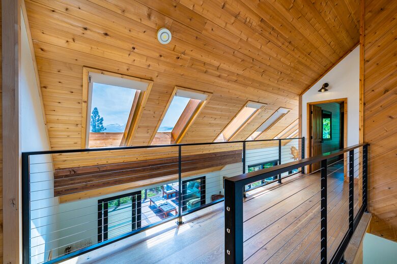 Lakeside Elegance in Tahoe Pines - Tahoma, California