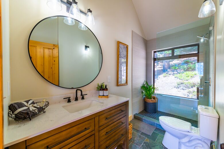 Lakeside Elegance in Tahoe Pines - Tahoma, California