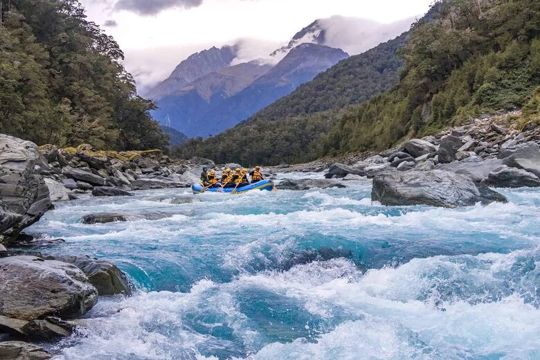 Wanaka Wonder | Luxury Estate Amidst New Zealand’s Southern Alps - Wānaka, New Zealand