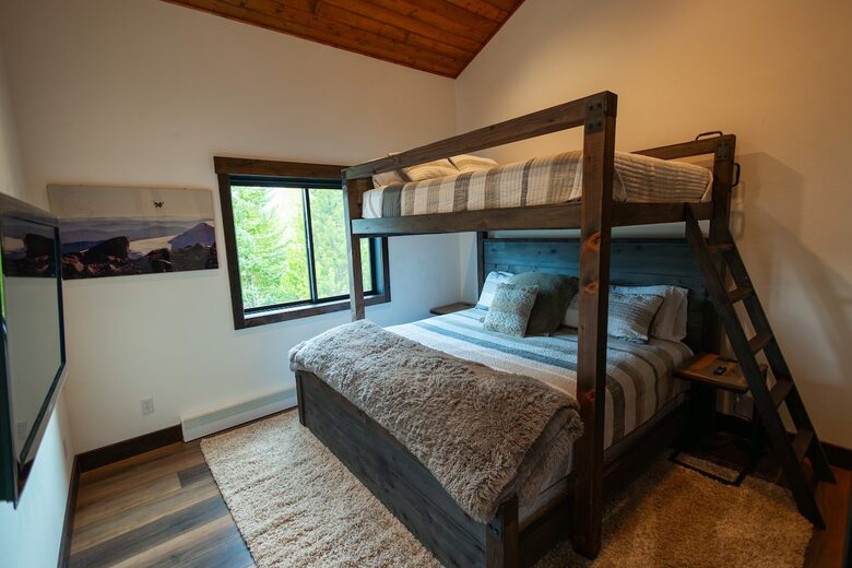 Lake Otter Lodge - Luxury Rocky Mountain Lake House - Grand Lake, Colorado
