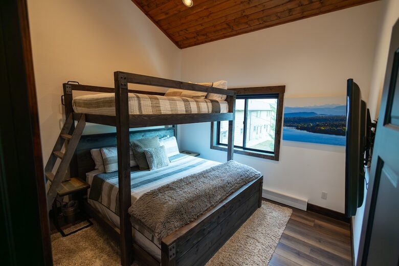 Lake Otter Lodge - Luxury Rocky Mountain Lake House - Grand Lake, Colorado