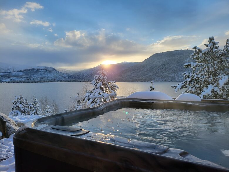 Lake Otter Lodge - Luxury Rocky Mountain Lake House - Grand Lake, Colorado