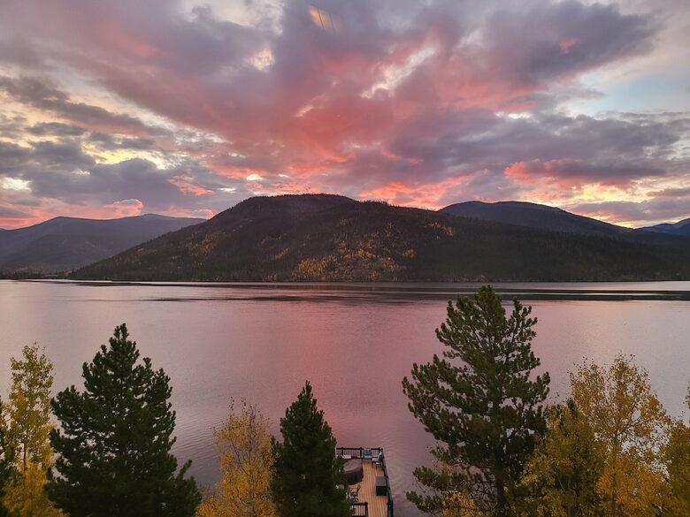 Lake Otter Lodge - Luxury Rocky Mountain Lake House - Grand Lake, Colorado