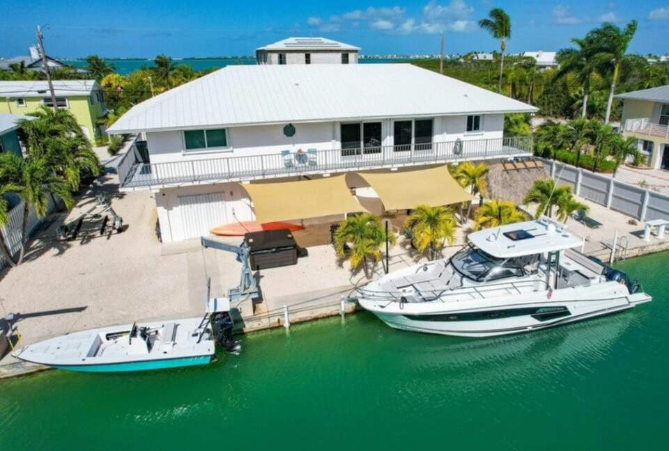 Canal-Front Elegance in the Lower Keys - Summerland Key, Florida
