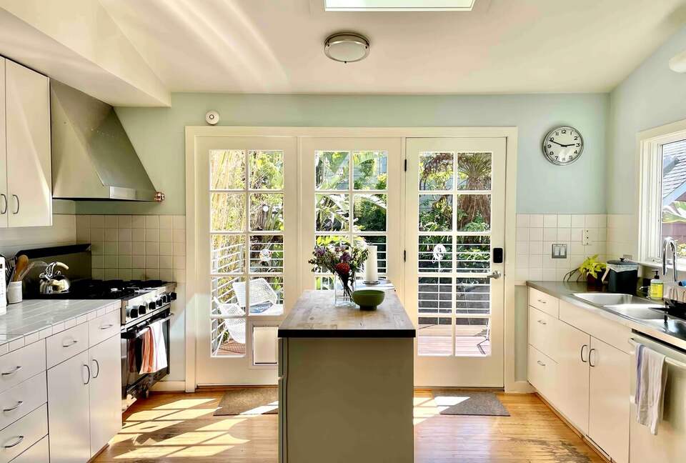 Light-Filled Victorian with Garden in the Heart of the Mission - San Francisco, California