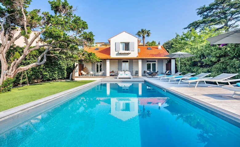 Panoramic SEA VIEW. Renovated Villa Close to Beach and Center - Sainte-Maxime, France