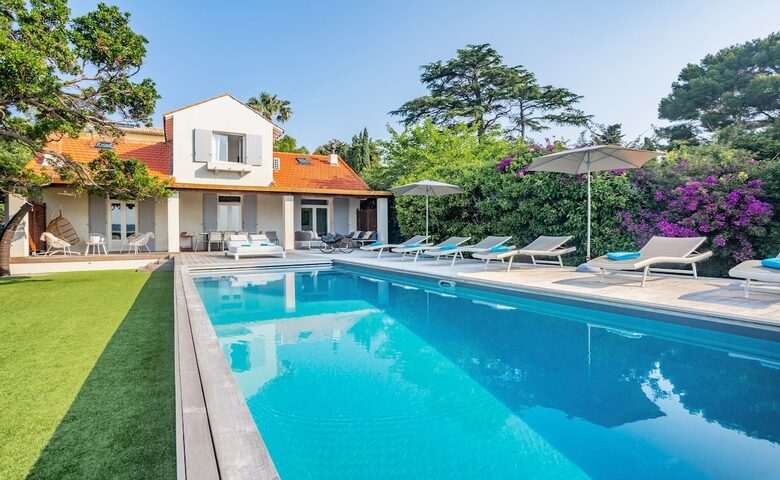 Panoramic SEA VIEW. Renovated Villa Close to Beach and Center - Sainte-Maxime, France
