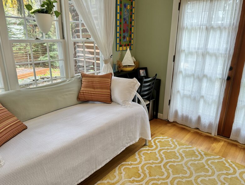 The Combo Room: A twin bed & closet, but also a gym