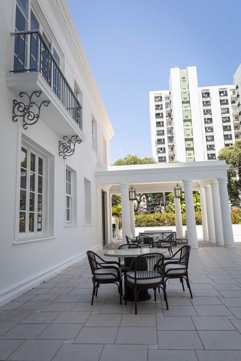 Exclusive Duplex Coastal Retreat with World-Class Amenities - Salvador, Brazil