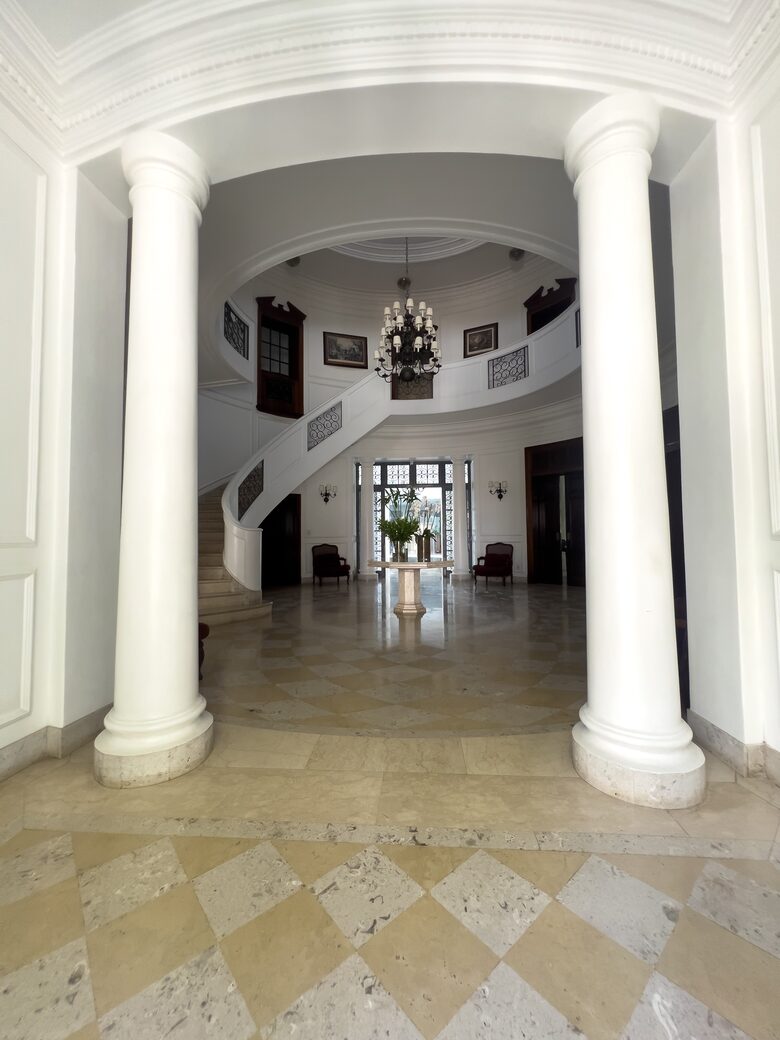 Exclusive Duplex Coastal Retreat with World-Class Amenities - Salvador, Brazil