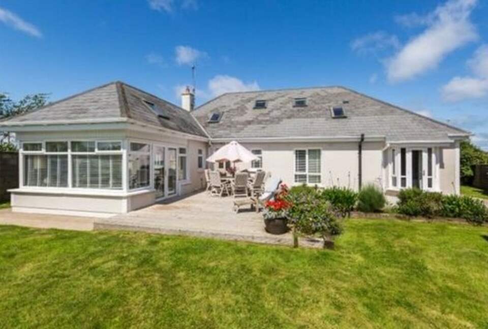 Spacious Family Home Near the Beach & Golf Course - Rosslare Strand, Wexford, Ireland