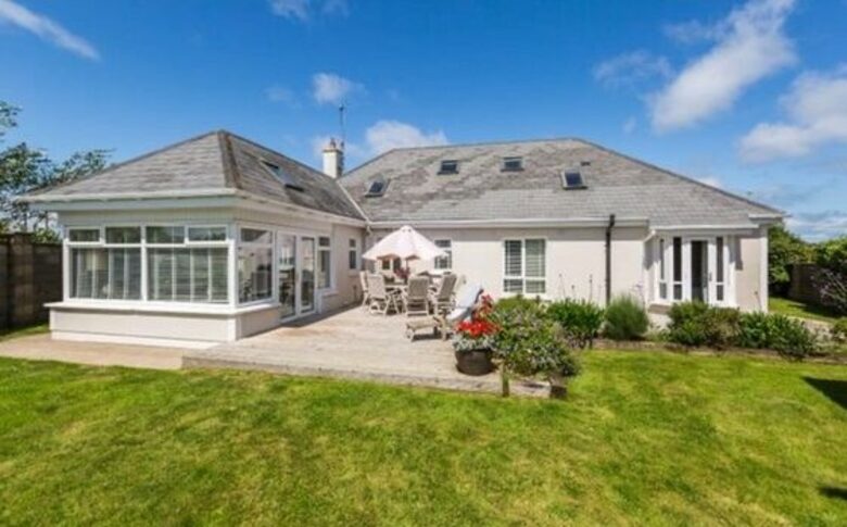 Spacious Family Home Near the Beach & Golf Course - Rosslare Strand, Wexford, Ireland