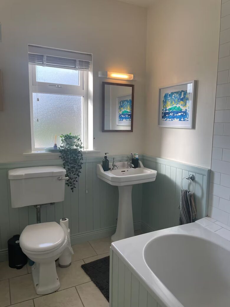 Spacious Family Home Near the Beach & Golf Course - Rosslare Strand, Wexford, Ireland
