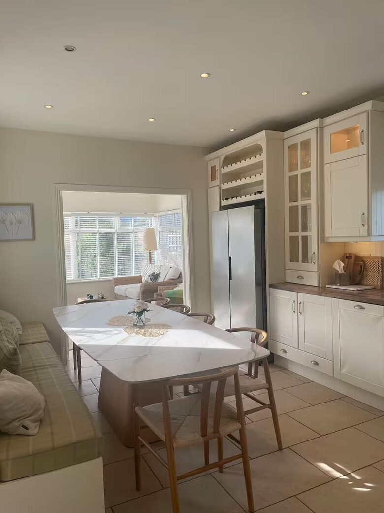 Spacious Family Home Near the Beach & Golf Course - Rosslare Strand, Wexford, Ireland