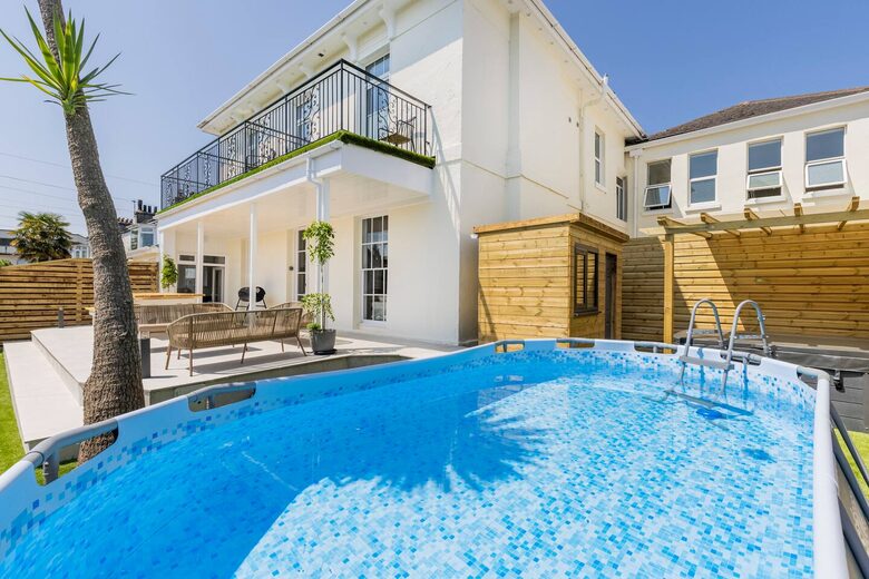 Luxury Living on Babbacombe Downs - Torquay, United Kingdom
