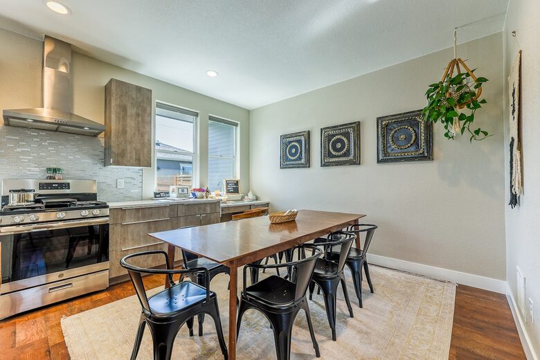 Cozy Townhome Retreat Near Downtown Castle Rock - Castle Rock, Colorado