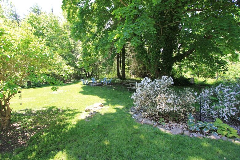 Charming Cape Cod Haven Near Private Beach - East Sandwich, Massachusetts