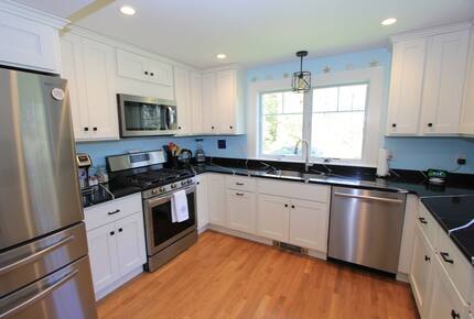 Charming Cape Cod Haven Near Private Beach - East Sandwich, Massachusetts