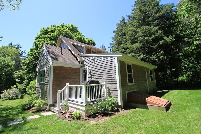 Charming Cape Cod Haven Near Private Beach - East Sandwich, Massachusetts