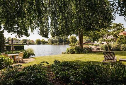 A Lakeside Sanctuary Near Amsterdam - Broek in Waterland, Netherlands